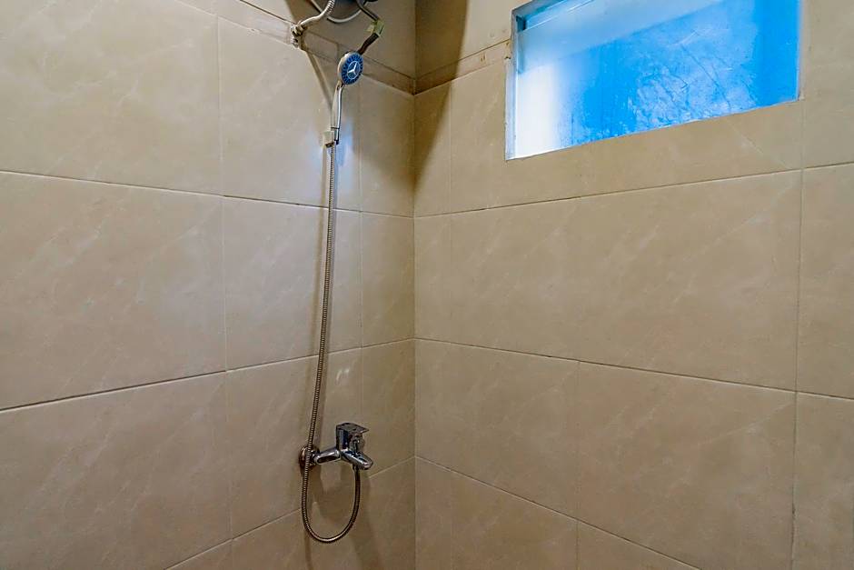 RedDoorz Plus @ Bagusrangin Street