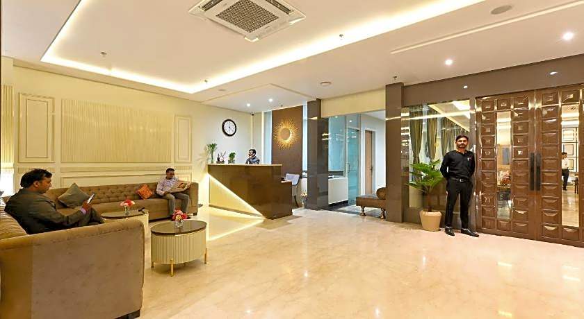 Hotel Avalon Palms Agra