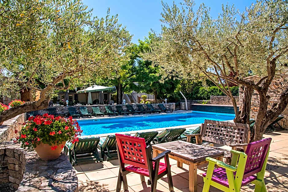 Logis Hôtel Restaurant L'Escarbille