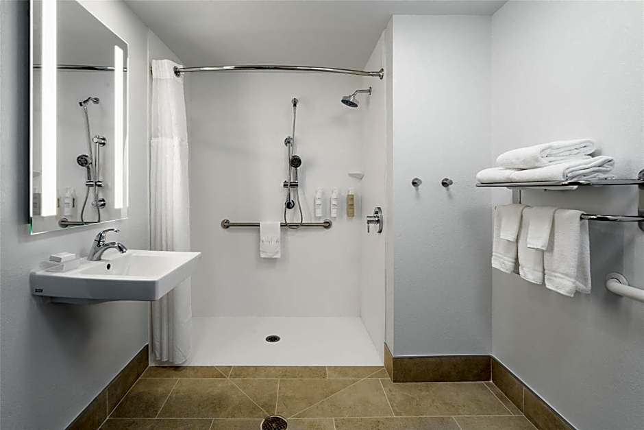 Homewood Suites by Hilton Eatontown