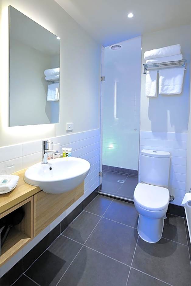 Mercure Melbourne Therry Street