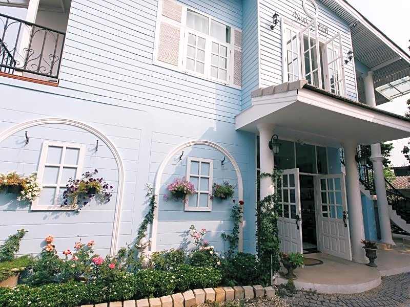 Nai Suan Bed and Breakfast