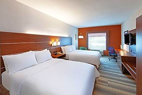Standard Room with Two Queen Beds