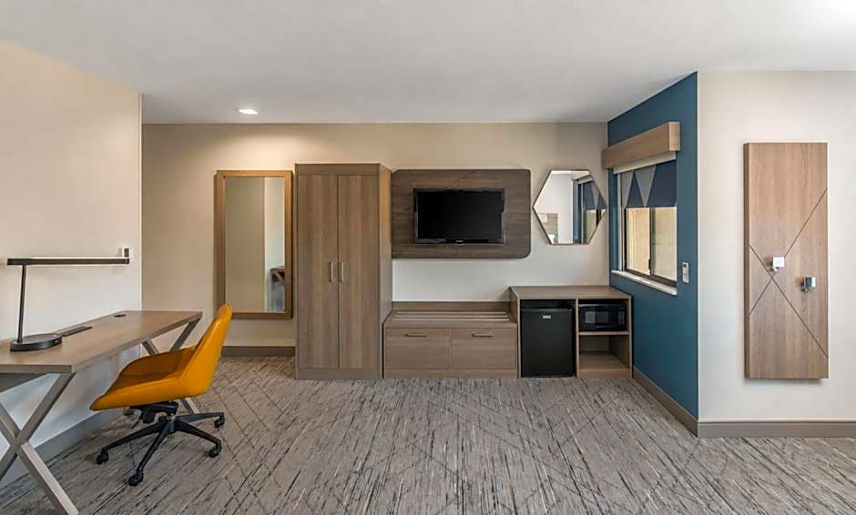 Holiday Inn Express San Diego South - National City By IHG