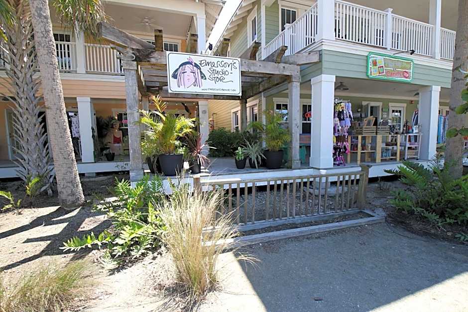 Absolute Anna Maria-Private Beach Access-Heated Pool-Water Views From Every Room