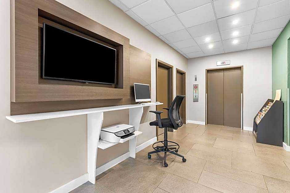 Best Western Plus Parkway Inn