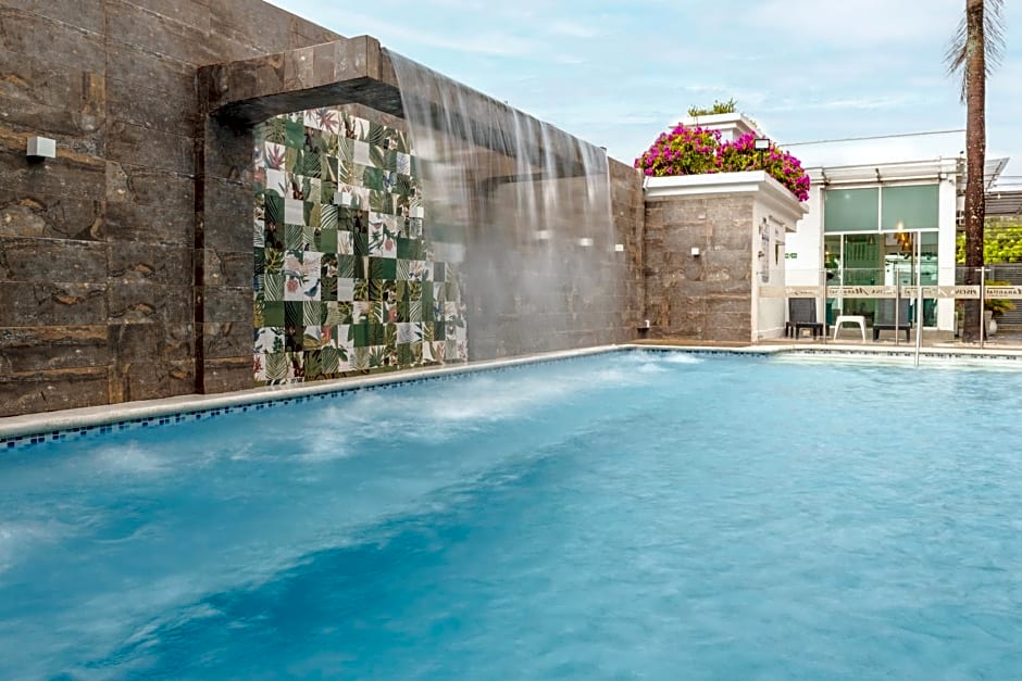 Hotel Manantial Melgar