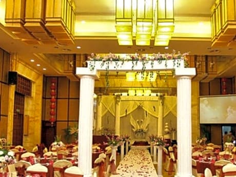 Royal Palace Hotel Haining China