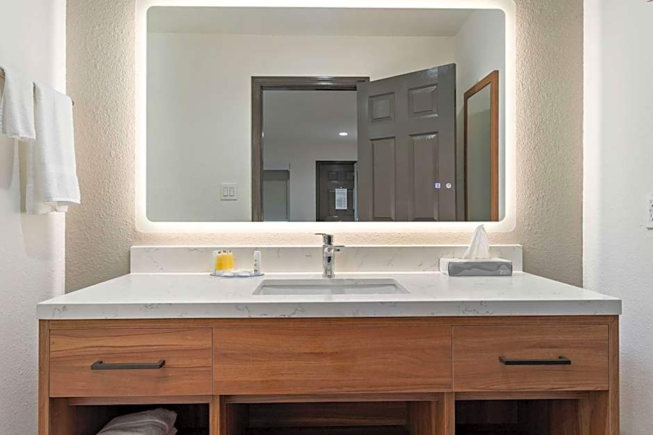 Baymont by Wyndham Beaumont