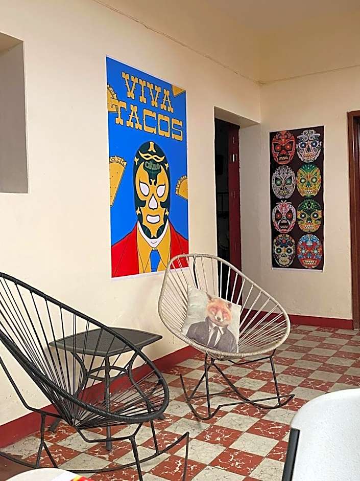 Hostal mil Mascaras 7