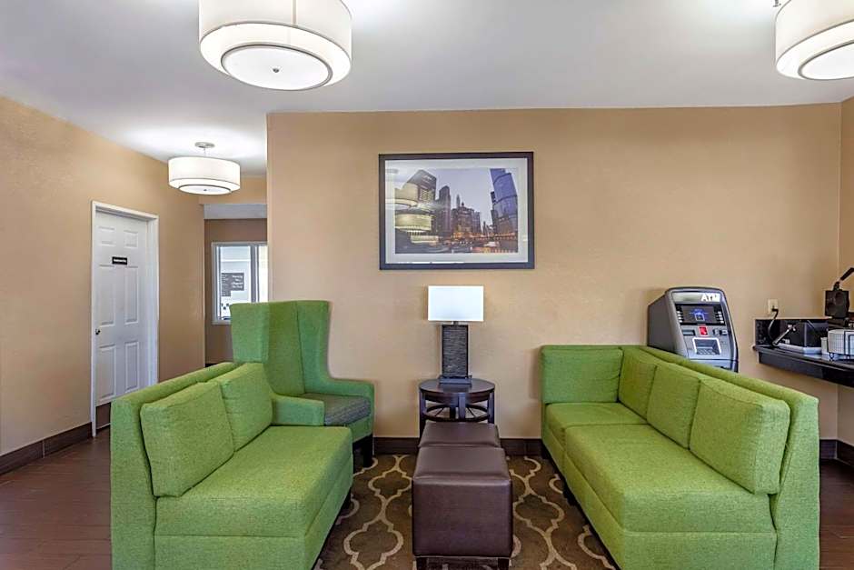 Comfort Inn Gurnee near Six Flags