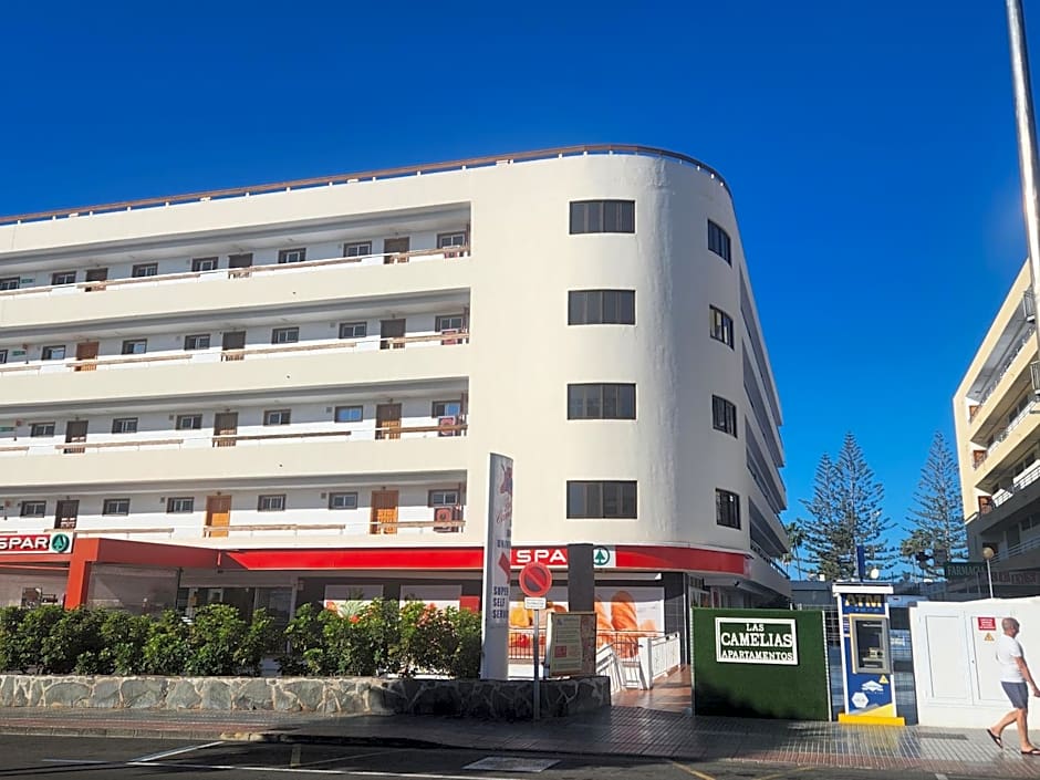 Las Camelias Apartments