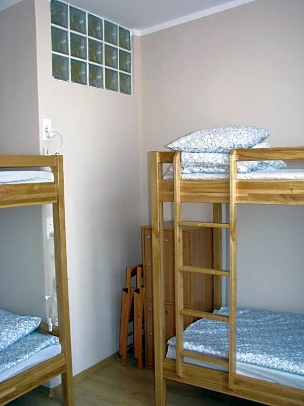 Hostel4u