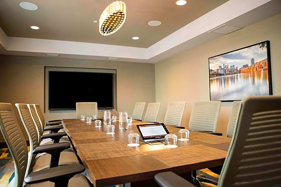 Hilton Garden Inn Minneapolis University Area