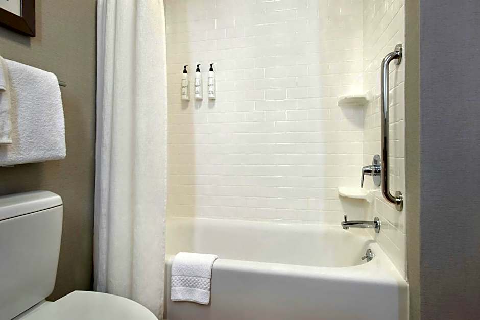 Fairfield Inn & Suites by Marriott Great Barrington Lenox/Berkshires