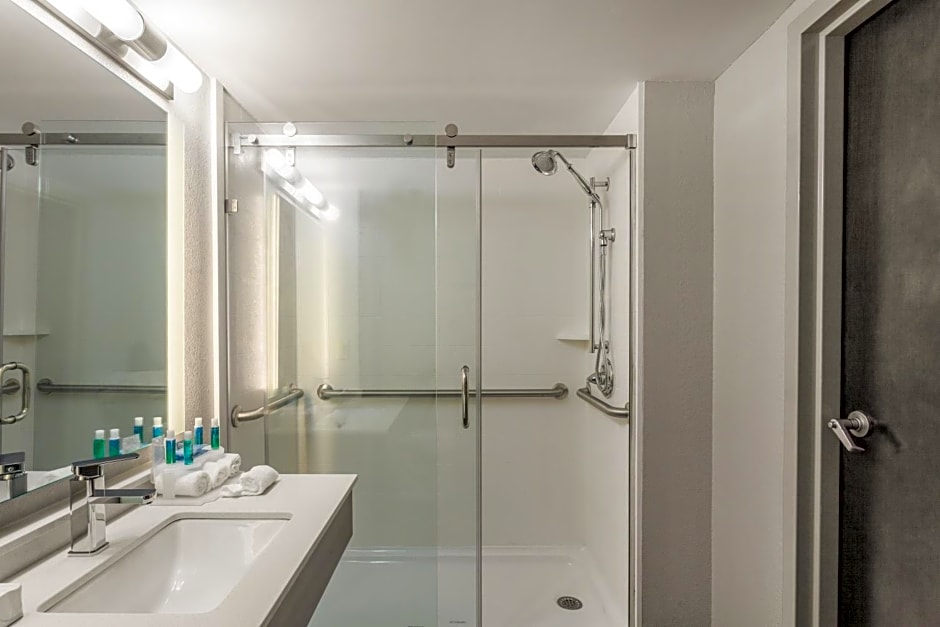 Holiday Inn Express & Suites Augusta West - Ft Gordon Area, an IHG Hotel