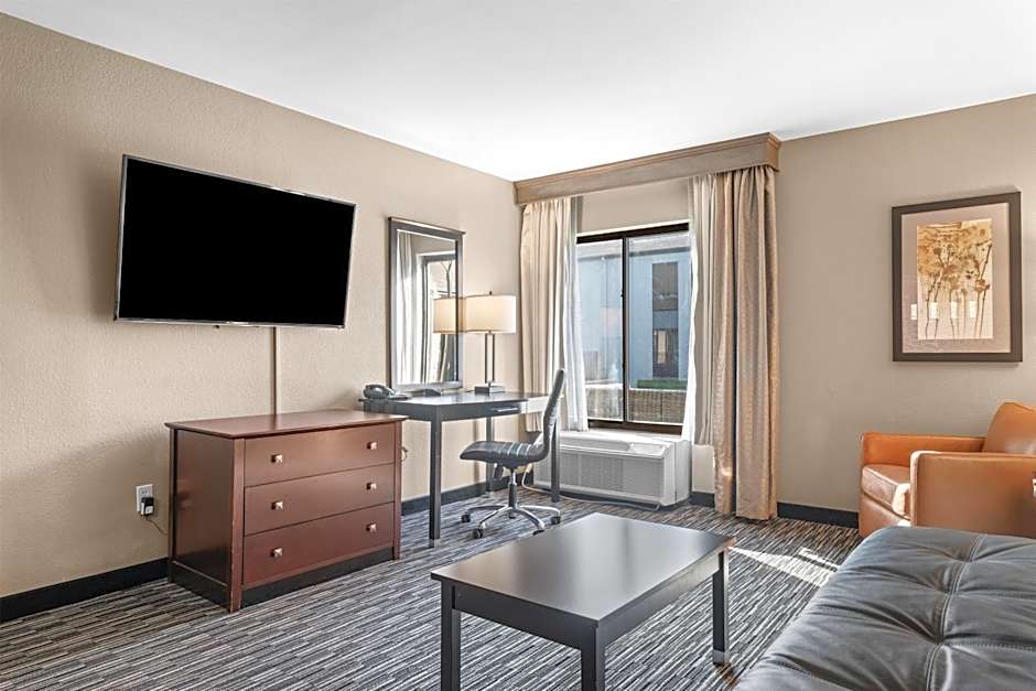Best Western Courtview Hotel