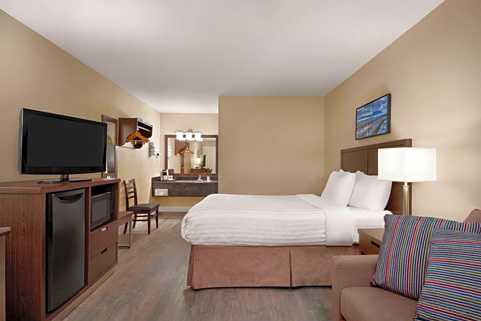 Travelodge by Wyndham Salmon Arm BC