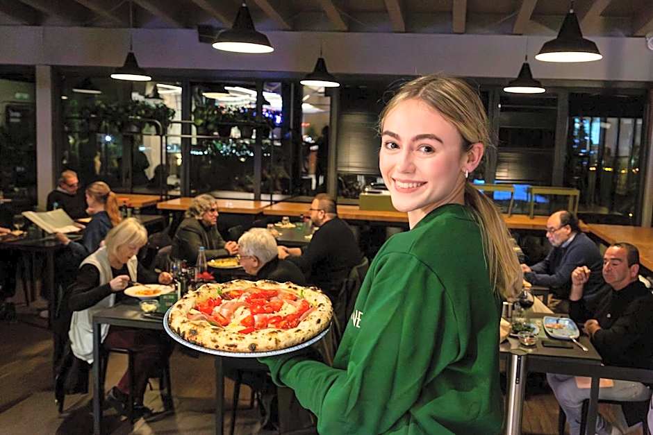 Roma Camping in Town