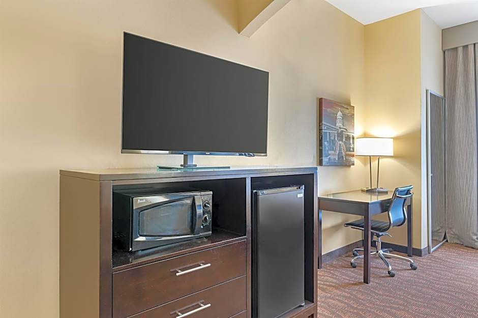 Best Western Plus Capital Inn