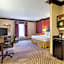 Quality Inn & Suites Oakwood Village - Cleveland South