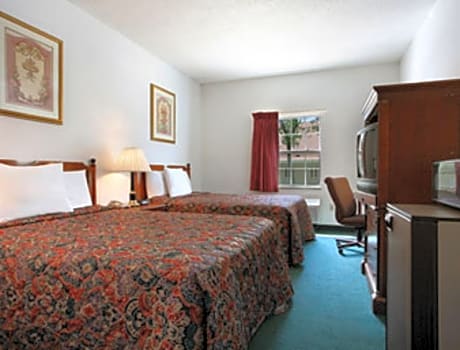 2 Double Beds Non-Smoking