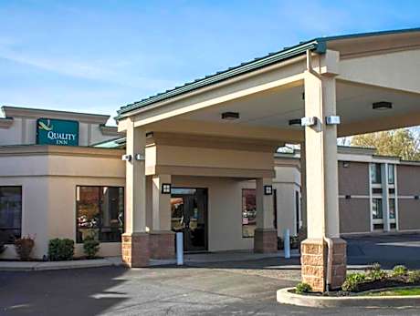 Quality Inn Dayton North - Vandalia