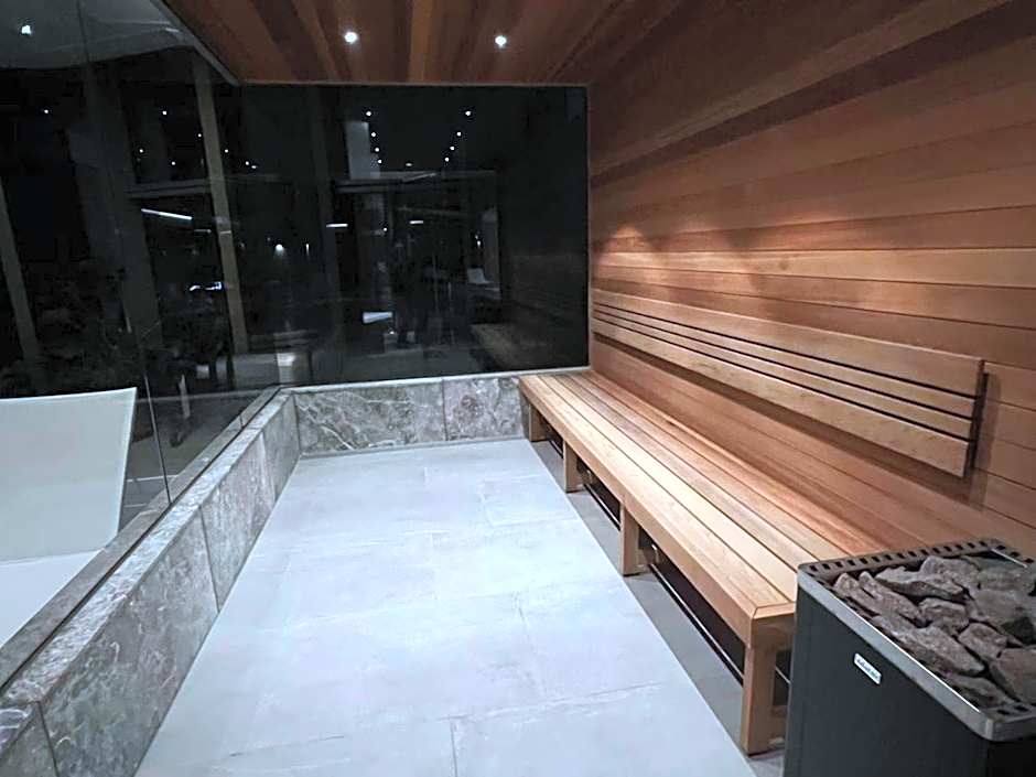 WSP luxury 2b2b apartment in CBD with free parking