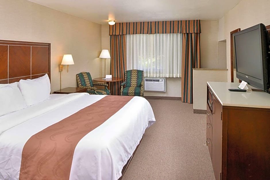 Quality Inn and Suites Walnut – Walnut, CA