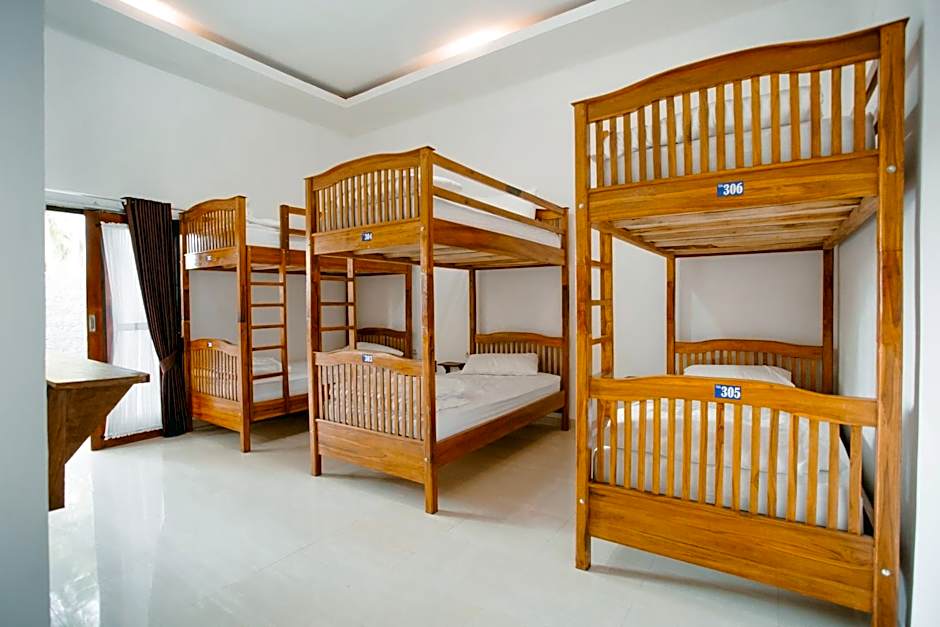 Double'D Hostel