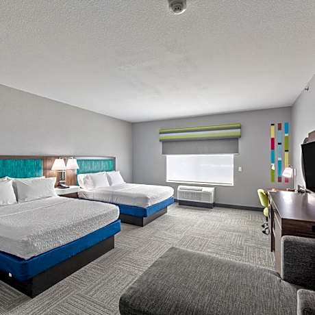 Deluxe Queen Room with Two Queen Beds - Non-Smoking