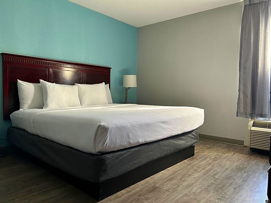 Clarion Inn And Suites Grand Rapids