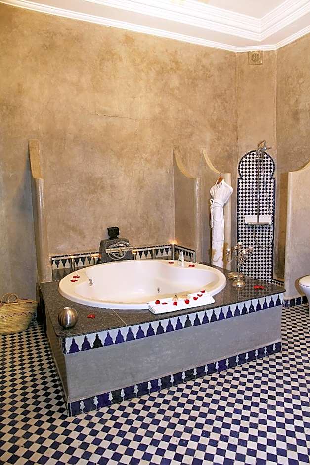 Riad Alya