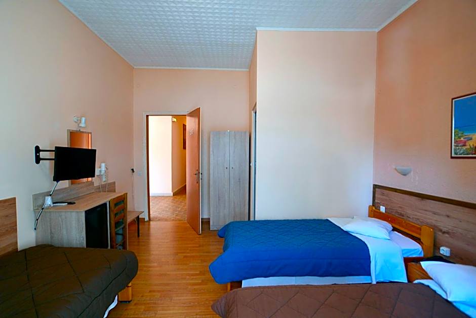 Electra Hotel Piraeus