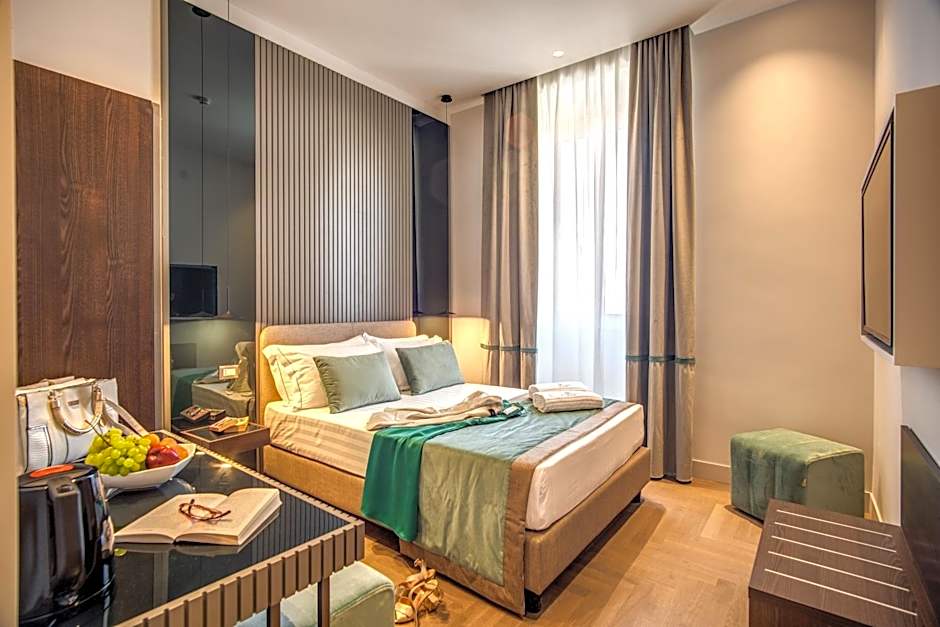 Photo 1 of 50 of Hotel 77 Seventy-Seven - Maison D'Art Collection
