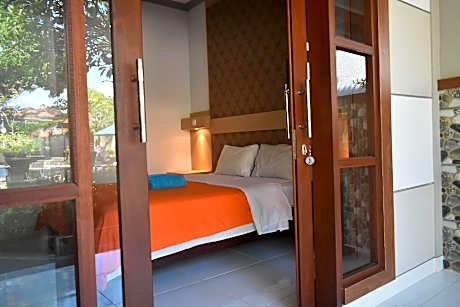 Deluxe Room Pool View