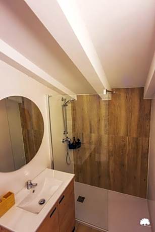 Deluxe Double or Twin Room with Mountain View