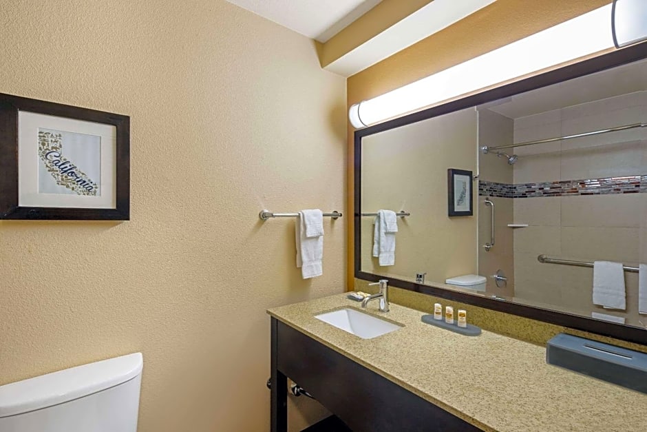 La Quinta Inn & Suites by Wyndham Berkeley