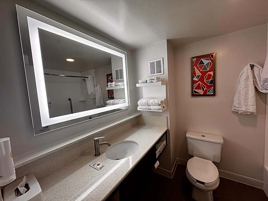 Comfort Inn Darien - North Brunswick