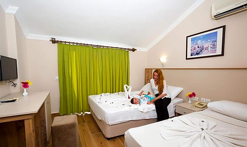 Rich Melissa Hotel