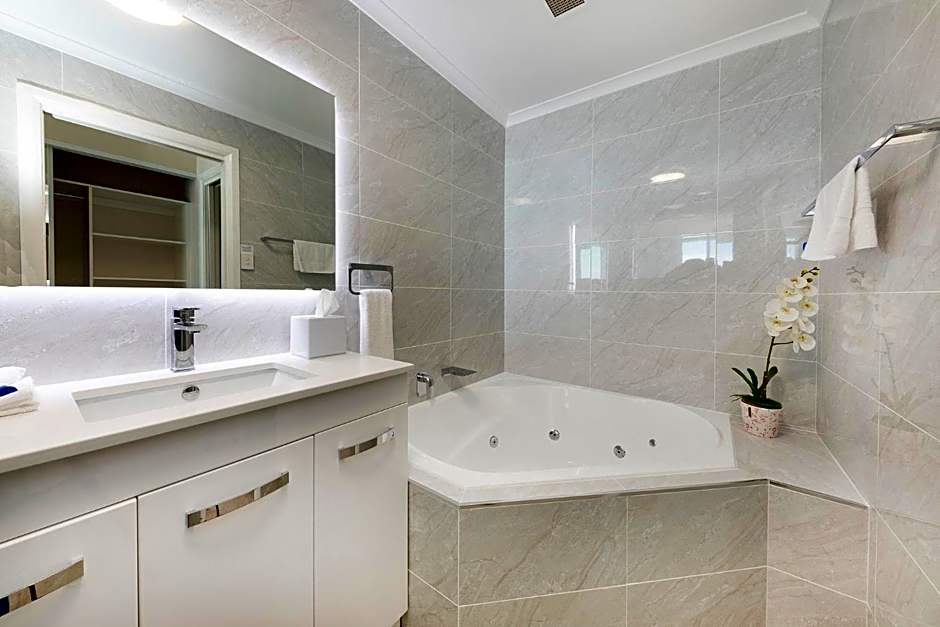 Beaches International