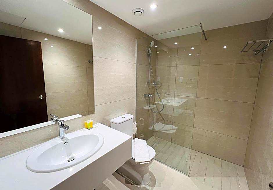 Marlita Beach Hotel Apartments