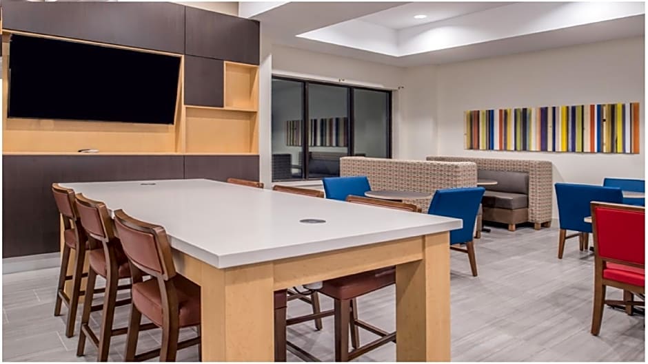 Holiday Inn Express Hotel & Suites La Place, an IHG Hotel