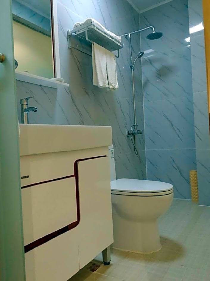 GreenTree Inn Tongchuan Yaozhou District New District Hospital