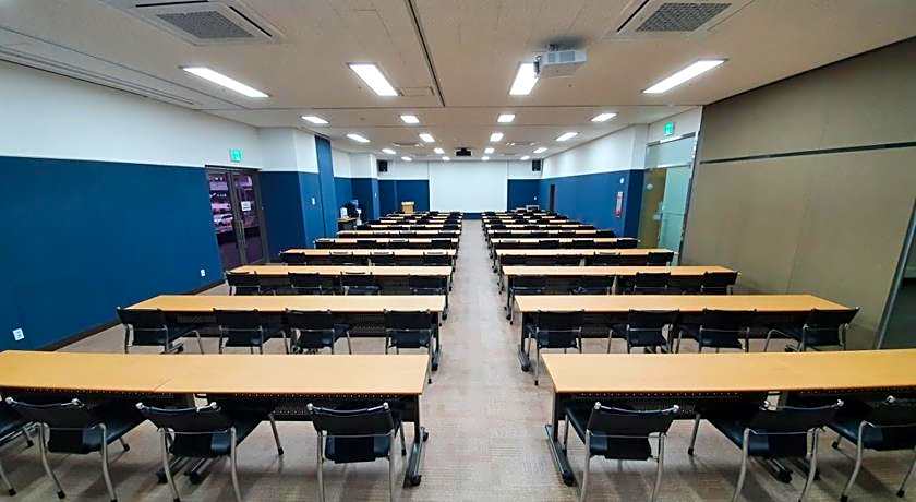 Ramada by Wyndham Dongtan Hotel