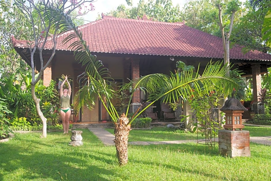 Tirta Sari Bungalow