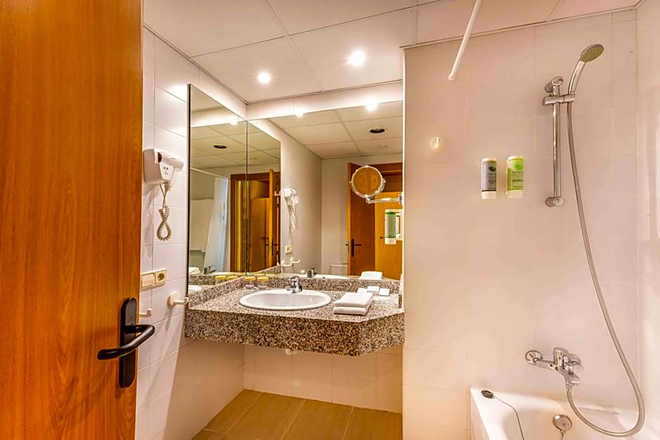 Valentin Reina Paguera - Adults Only