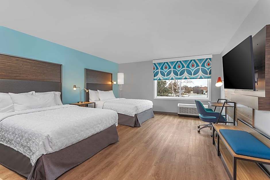 Tru by Hilton Janesville