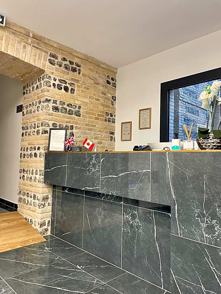 LA TOUR AUX CRABES près de la plage