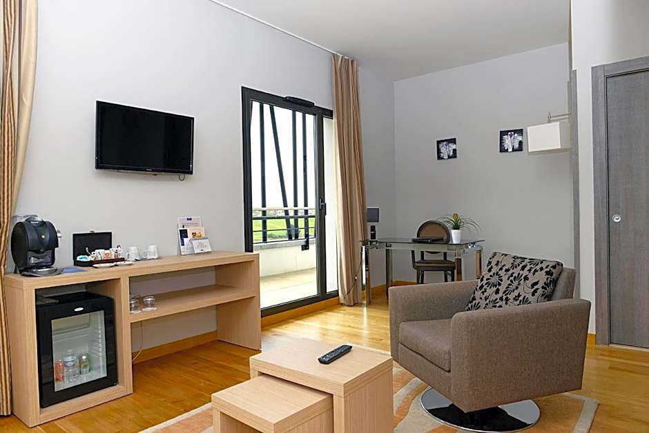 Kyriad Prestige Lyon Est - Saint Priest Eurexpo